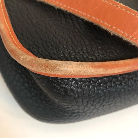 Vtg DOONEY & BOURKE All Weather Black Leather Crossbody Purse - Picture 7 of 15
